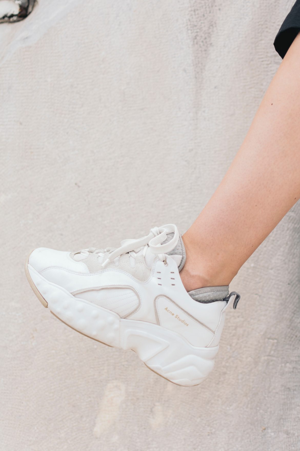 What To Wear With Chunky Sneakers