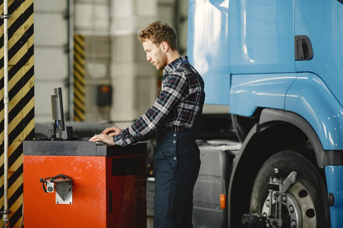 Keeping on the Road: Troubleshooting and Replacing Truck Parts for Reliable Performance